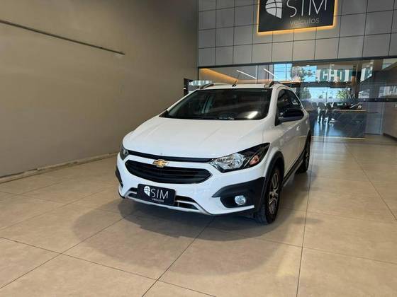 CHEVROLET ONIX 1.4 MPFI ACTIV 8V FLEX 4P MANUAL CHEVROLET ONIX 1.4 MPFI ACTIV 8V FLEX 4P MANUAL